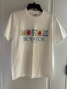 Houston Floral Graphic Tee - White in Size Medium